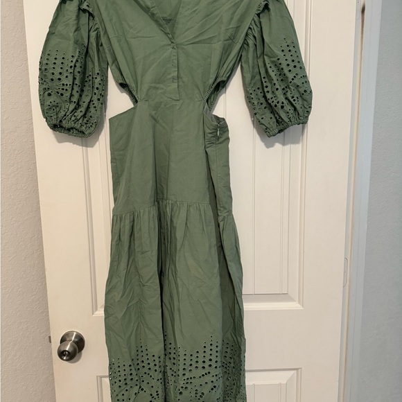 Karina Grimaldi Green Dress - Picture 8 of 8